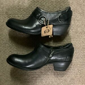 Born Zowy Elegant Black Footwear